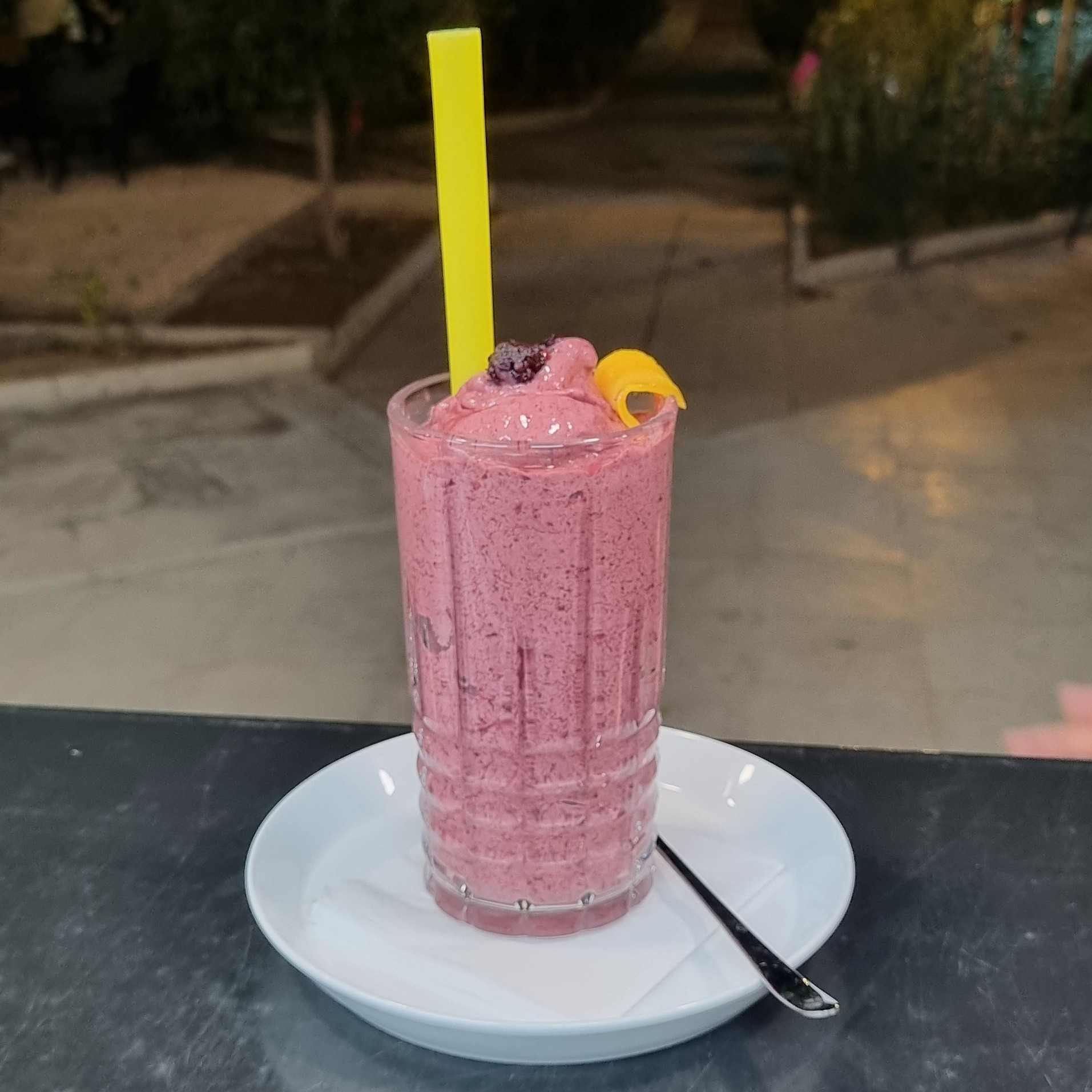 اسموتی شاتوت انبه
