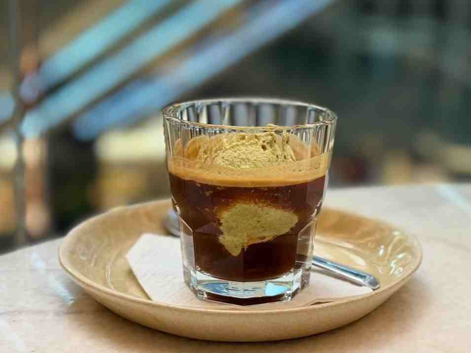 آفوگاتو پسته
