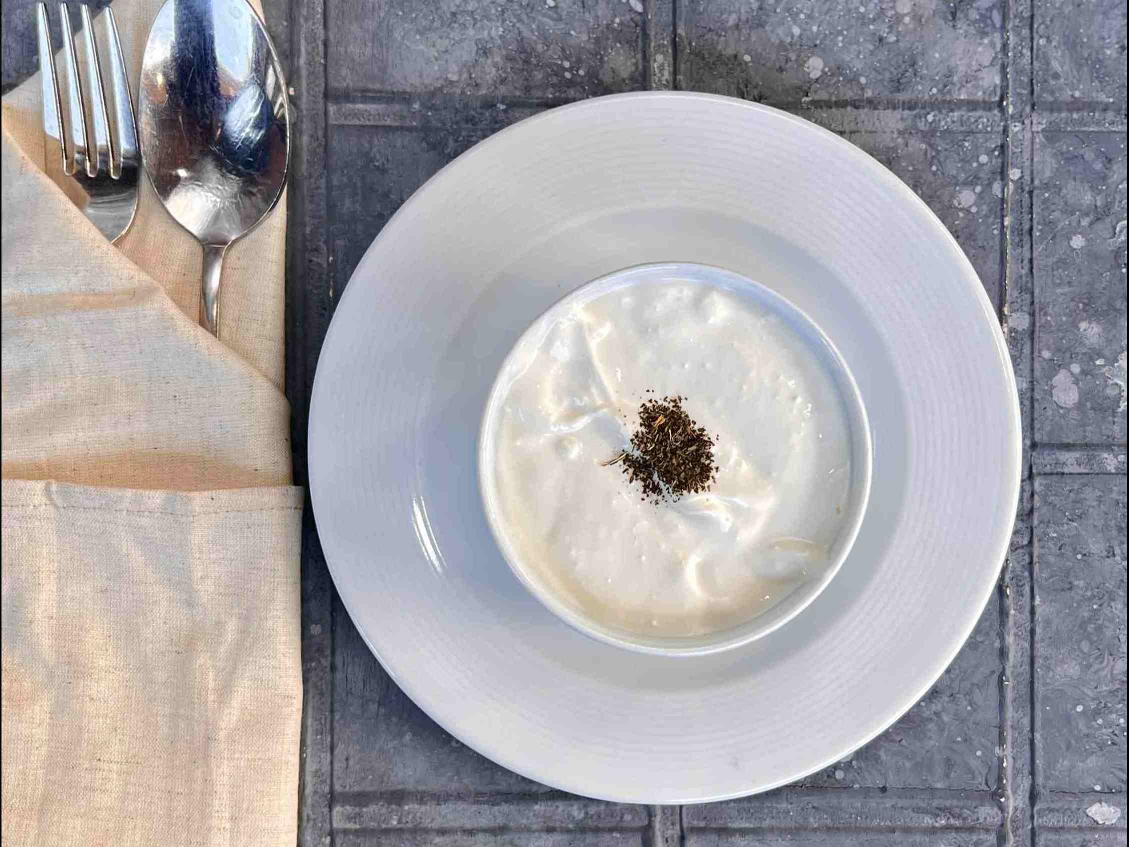 ماست چکیده