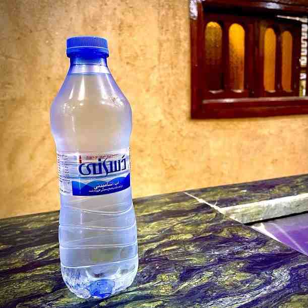 آب معدنی یک نفره