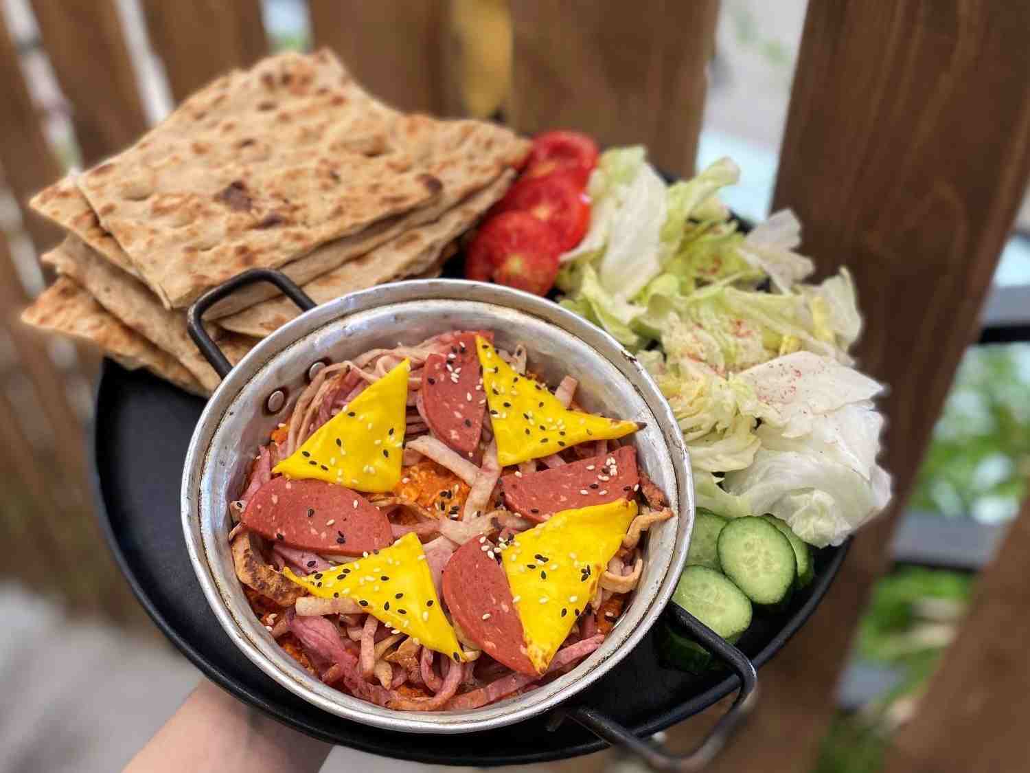 املت ژامبون میکس