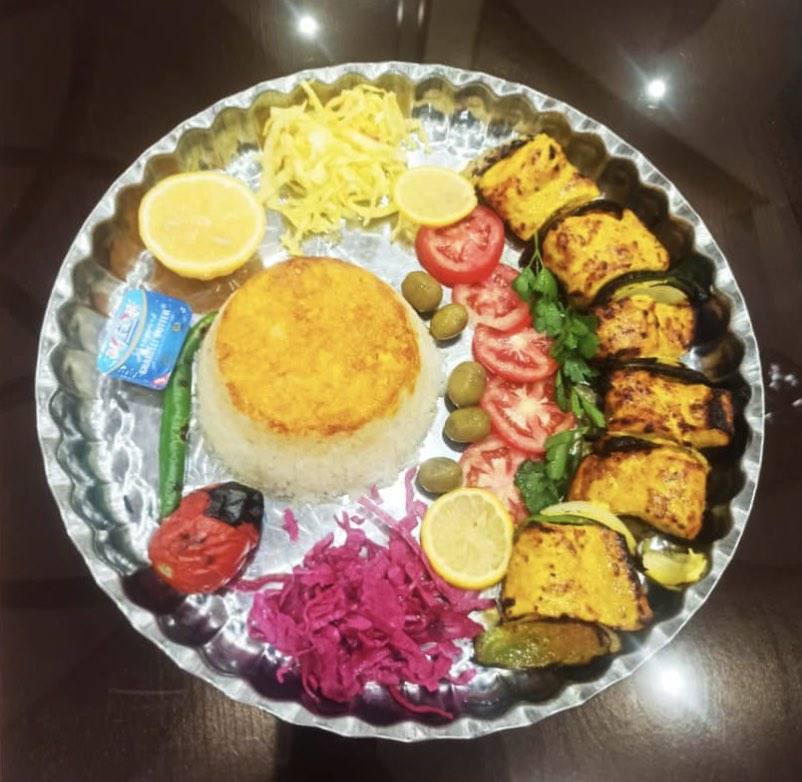 چلو ماهی کباب شیر